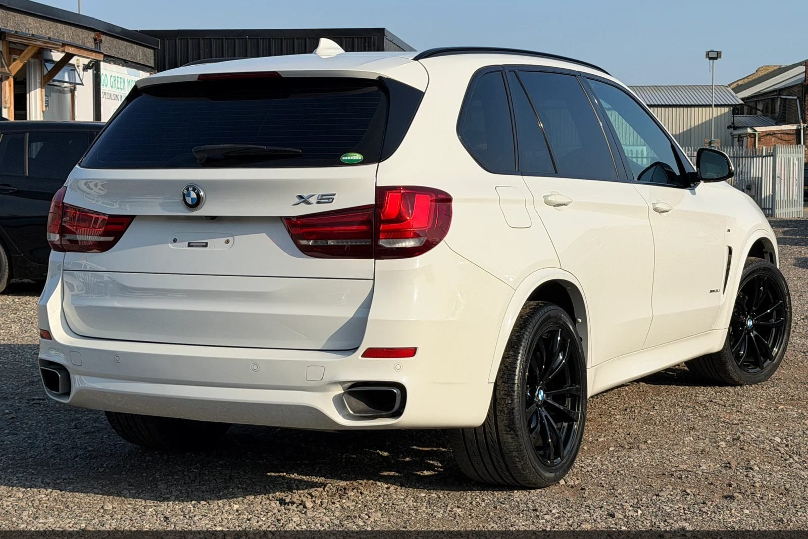 Dec 2018 BMW X5 3.0D M Sport Special White Edition (1 of 80)