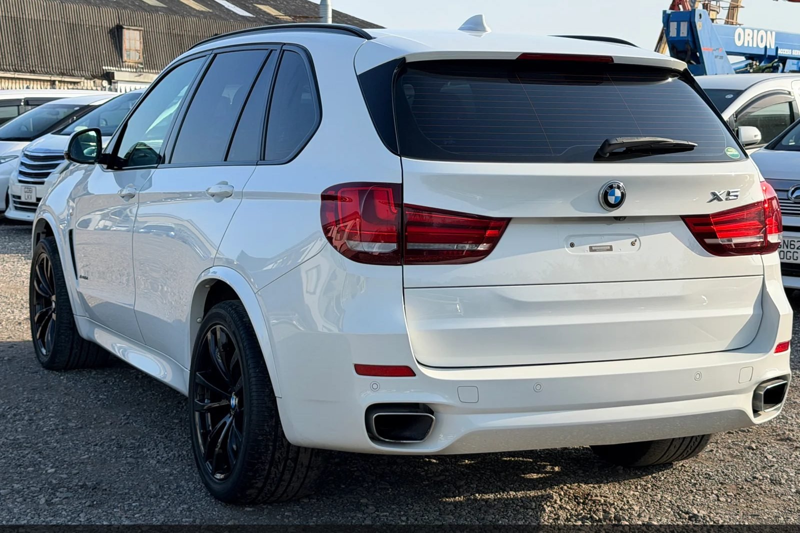 Dec 2018 BMW X5 3.0D M Sport Special White Edition (1 of 80)